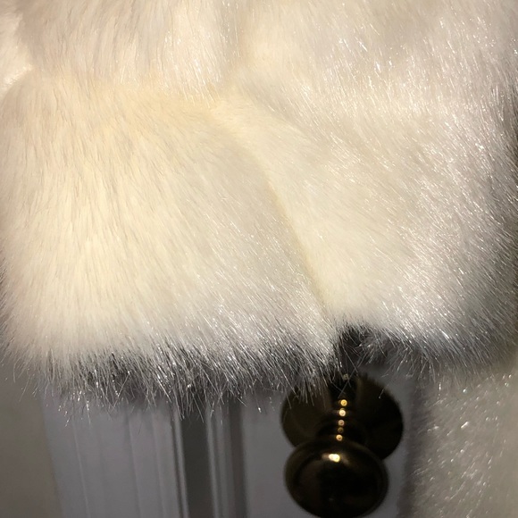 Dennis Basso faux fur off white Womens small coat - Picture 4 of 9